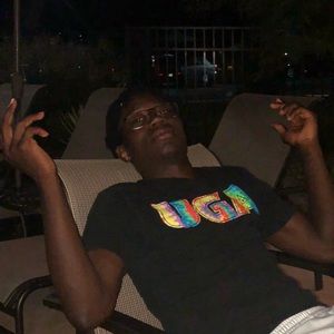 Meet your Posher, Kamari